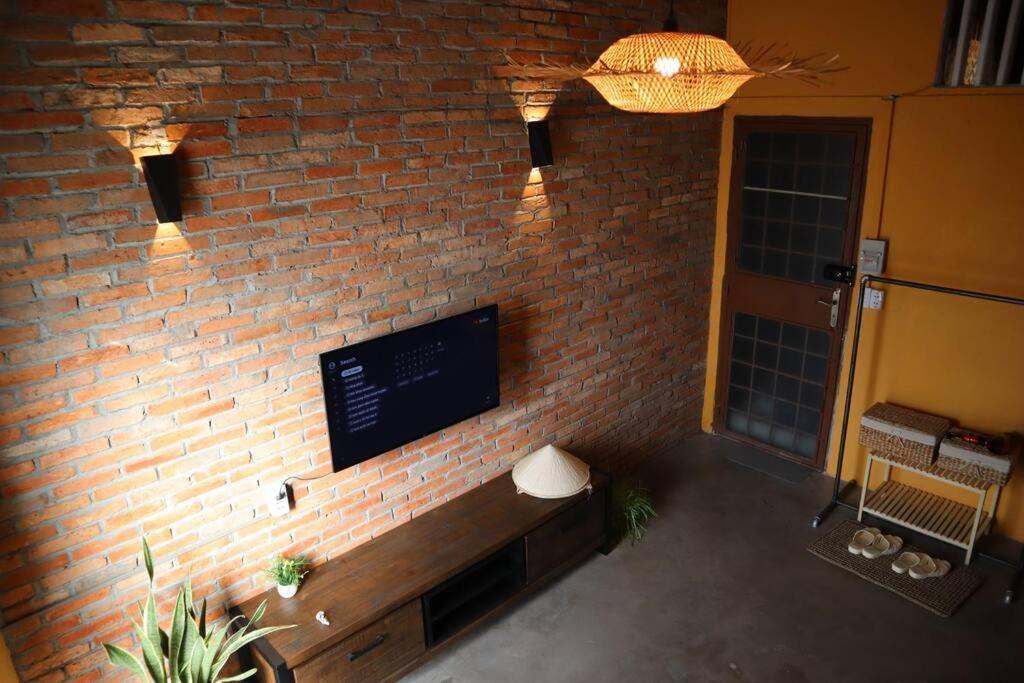 Stay&Chill - S.2: Cozy Studio 3 Minute Walk To Bui Vien Ho Chi Minh City Exterior photo