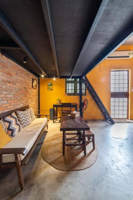 Stay&Chill - S.2: Cozy Studio 3 Minute Walk To Bui Vien Ho Chi Minh City Exterior photo